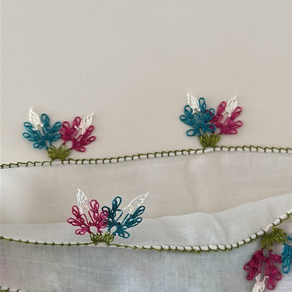 Handmade Needlework Lace Scarf - Picture 6 of 7